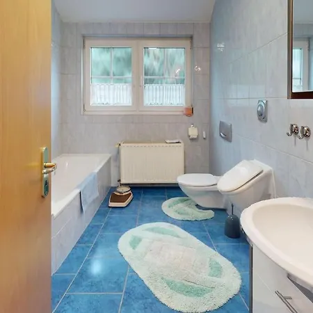 Grosszuegige Mit Kueche شقة لاتزن