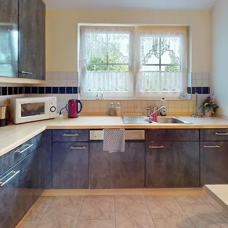 Grosszuegige Mit Kueche