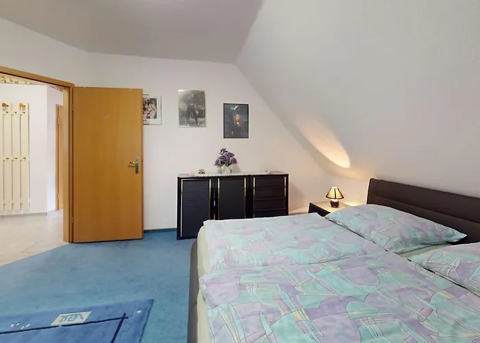 Großzügige Mit Küche *